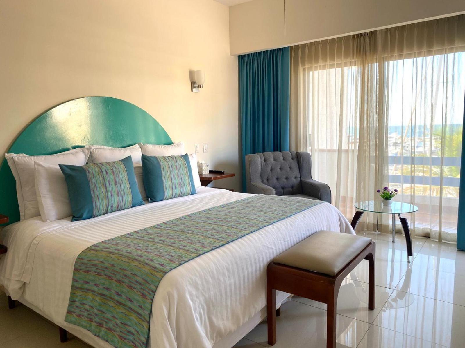The Westmarine Waterfront Hotel Ла Пас Екстериор снимка