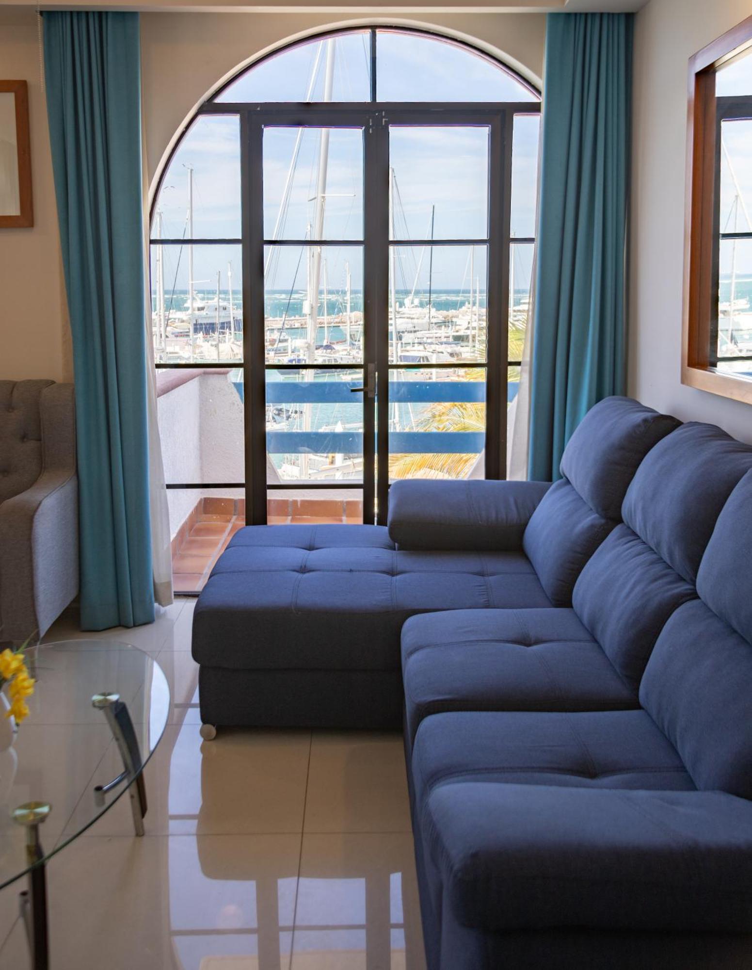 The Westmarine Waterfront Hotel Ла Пас Екстериор снимка
